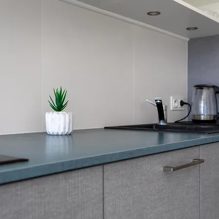 Invest Szklarska 800 B6 شقة *