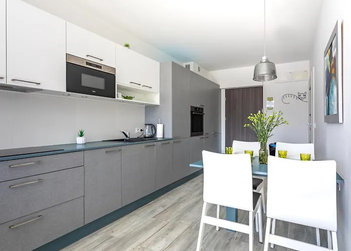 Apartment Invest Szklarska 800 B6 *